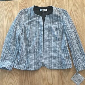 New with tag Kasper women’s blazer size Petite Medium black/white pattern